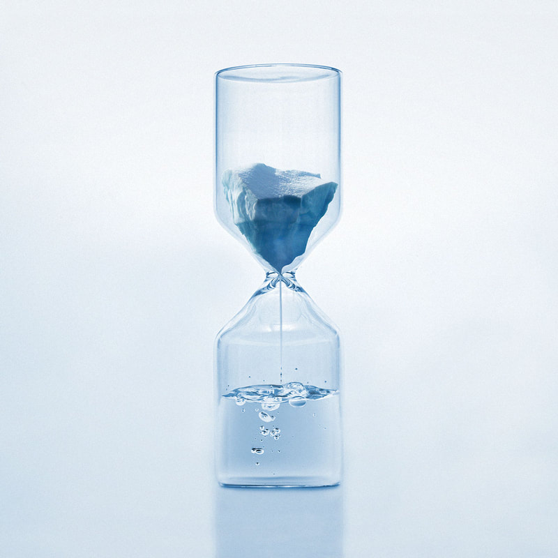 An illustration by Mariaelena Caputi of an hourglass containing a melting glacier.